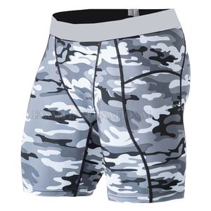Shorts de compression pour hommes avec impression camouflage personnalisée, vêtements de sport très vendus, shorts de compression en vente - Product Image 1
