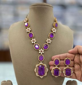 Ensemble collier et boucles d'oreilles en alliage d'argent élégant à motif floral, bijoux de mariée en diamant américain de luxe pour fiançailles ou anniversaire - Product Image 4