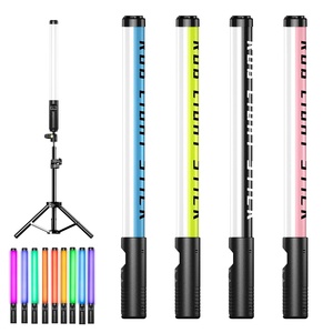 Bâton lumineux <span class=keywords><strong>de</strong></span> remplissage ambiant RVB Photographie à main LED Température bicolore Lumière glacée 7 couleurs Diffusion en direct Prise <span class=keywords><strong>de</strong></span> vue en portrait - Product Image 6