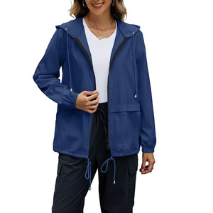 Chaqueta Impermeable Transpirable de Poliéster para Exteriores, Ajuste Cómodo, Traje de Lluvia con Capucha para Mujer - Product Image 5