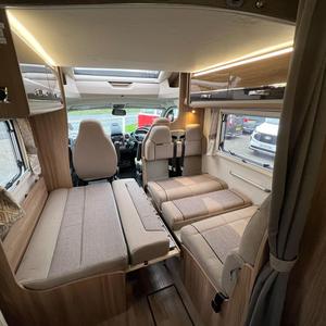 2024 Luxury Caravan Camper Trailers Estándar 4x4 Outdoor RV Camping Truck Camper Van para Road Expedition - Product Image 4