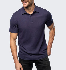 T-shirt de sport de haute qualité avec col polo en tissu tricoté mérinos anti-froissement et motif lettres - Product Image 1