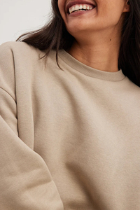 Sudadera Oversize de Mujer con Hombros Caídos, 100% Algodón, Lisa, Holgada, Estilo Urbano, Casual, Cuello Redondo - Product Image 2