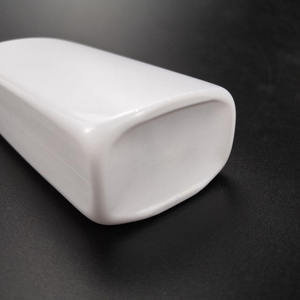 Bouteilles plates rectangulaires en plastique PET blanc personnalisées de 120 ml (4 oz) et 250 ml (8 oz) avec pulvérisateur à pompe, impression sérigraphique, pour shampoing, gel douche, à presser - Product Image 6