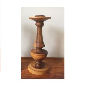 Soporte de vela de pilar de madera de Color Natural de tamaño mediano Acabado personalizado para iluminación del hogar de bodas y decoración de Navidad - Product Image 3