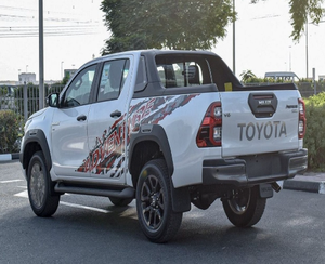 Toyota Hilux SR5 Adventure 2024 de Segunda Mano, Doble Cabina, Diésel/Gasolina, Grado Industrial, Plástico OEM para Bricolaje, Camioneta Pickup - Product Image 4