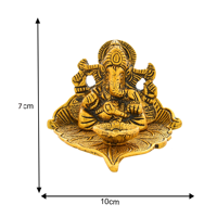 Tempat Lilin Ganesha Patta Logam Antik Berlapis Emas Gaya Bunga Buatan Tangan Dekorasi Rumah Elegan untuk Natal Diwali.