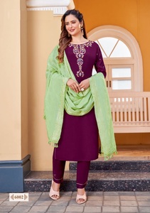 Derniers modèles Ensemble Kurtis de tissage pénitent en viscose jacquard pour femmes - Product Image 5