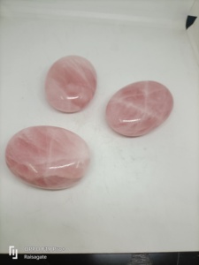 Piedra de Cuarzo Rosa Natural Pulida, Piedra de Palma Curativa para Meditación, Reiki, Chakra, Energía del Amor, Venta al por Mayor - Product Image 3