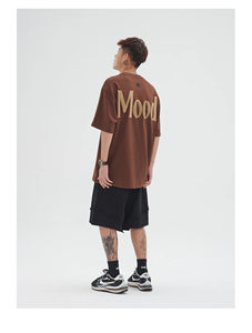 เสื้อยืดผู้ชายทรงหลวม ราคาขายส่งแบบ FOB ผ้าฝ้าย 100% สกรีนโลโก้ตามสั่ง เสื้อยืดเปล่าเนื้อหนา แขนสั้น ทรงโอเวอร์ไซส์ สำหรับผู้ชาย - Product Image 2