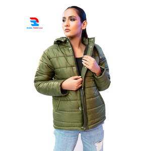Moda de invierno para mujer, chaqueta de burbujas acolchada de manga larga gruesa y cálida, prendas de vestir exteriores acolchadas con botones, capucha extraíble de punto para mujer - Product Image 1