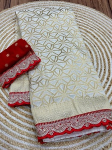 Sari Blanco de Seda Khadi Pura de Boutique India para Festivales, Fiestas, Bodas, Blusa Étnica Elegante, Prenda Exclusiva de Última Moda - Product Image 4