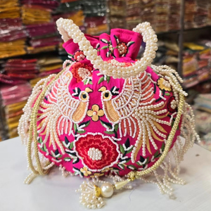 Top collection Ethnique Designer Doré Zari Broderie Perle Suspendus Gland Sac À Main Designer Coin Potli Sac pour Mariage - Product Image 1