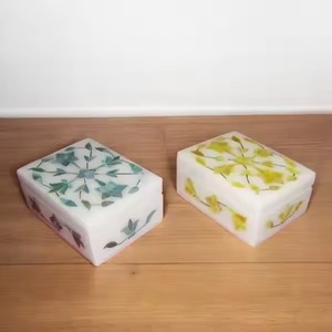 กล่องเครื่องประดับมุกสำหรับเด็กผู้หญิงทำมือสไตล์ทันสมัยผู้ผลิตจากอินเดีย - Product Image 1