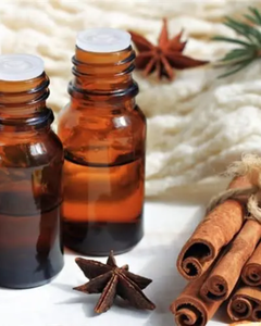 HUILE DE CANNELLE VIETNAMIENNE / HAUTE QUALITÉ POUR L'EXPORTATION - Product Image 1