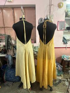 Elégante robe longue à fleurs bohème pour femme Style d'été parfait pour les vacances, les journées à la plage et les soirées décontractées - Product Image 2