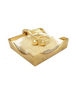 Caja de pañuelos de metal de primera calidad y acabado dorado duradero hecho a mano para una adición elegante y funcional a la decoración de su hogar - Product Image 6