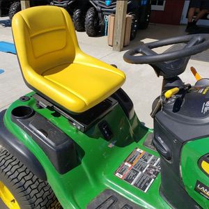 Tondeuse à rayon de braquage zéro nouvelle et moderne John Deerre Z320R - Product Image 3