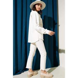 แจ็คเก็ตแกเบพาร์ดีนสีเขียวพร้อมกระเป๋าหินเครื่องประดับแฟชั่นสำหรับผู้หญิง - Product Image 3