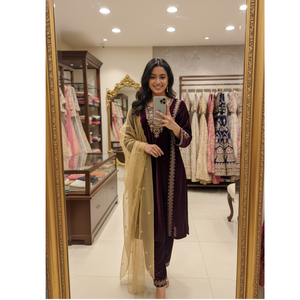 Nouvelle collection Kurti brodé sur tissu velours avec dupatta et palazzo pour la vente à l'exportation Kurti pantalon droit - Product Image 1