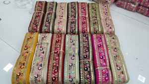 ที่กำหนดเองทำ1.5นิ้วความกว้างเครื่องปักด้วยเลื่อมเย็บปักถักร้อยและสีทองริบบิ้นและลูกไม้สำหรับชุดแต่งงาน - Product Image 4