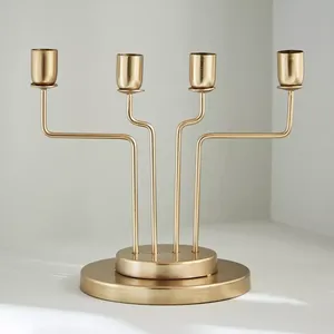 Candelabro de decoración de habitación hecho a mano de alta calidad, acento para el hogar, mejor precio, soporte de luz de vela de hierro - Product Image 1