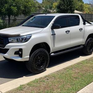 TOYOTA HILUX de Japón y Europa, venta de 2019 a 2021 - Product Image 1