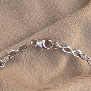 Bracelet Infinity en argent 925 pour homme Belles pierres de Moissanite VVS1 de couleur D pour petit ami - Product Image 3