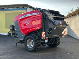 Presse à balles agricole Kronee Comprima V 150 XC pour fourrage, usage intensif, 3500 kg, garantie 1 an, composants essentiels du moteur et de la boîte de vitesses - Product Image 1
