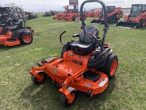Più venduto Kubo Z452KWTI-60 Rasaerba Zero-Turn con piattaforma di taglio da 60 pollici a montaggio centrale per giardino - Product Image 5