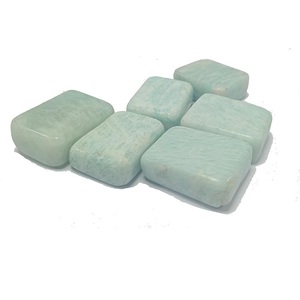 Cube en cristal d'amazonite Agate sculptée avec gravure Pierre Reiki Chakra en vrac Vente en gros de pierre de galet dégringolée Artisanat - Product Image 4