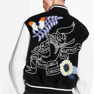 Veste universitaire de style High Street personnalisable OEM pour hommes, support en chenille, broderie, manches en cuir, lettre de baseball pour le printemps - Product Image 4