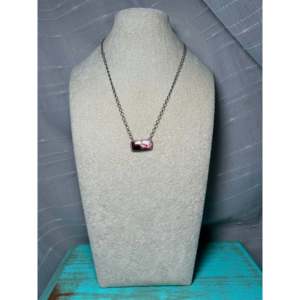 Collier artisanal Navajo en argent sterling et rose Dahlia, objet culturel de collection - Product Image 3