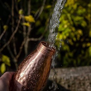 Handcrafted Exquisite 100% Pure Copper <b>Water</b> <b>Bottles</b> for Health Promotion <b>Bulk</b> Export Plastic Drinkware - Product Image 3