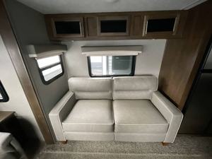 Fourgonnette d'occasion 2020 F-o-r-e-s-t R-i-v-e-r Rockwood Signature Ultra Lite - Product Image 6