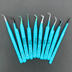 Pince à cils bleu métallique de qualité supérieure Extensions de cils de volume Pointe pointue Outil durable en acier japonais avec marque personnalisée - Product Image 1