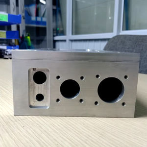 Les machines d'usinage CNC du fabricant professionnel tournent le service de fabrication de pièces d'arbre de fraisage pour l'aluminium d'acier inoxydable - Product Image 4