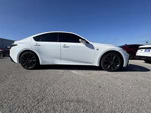 Lexus IS 350 F SPORT Usado de 2023 - Product Image 2