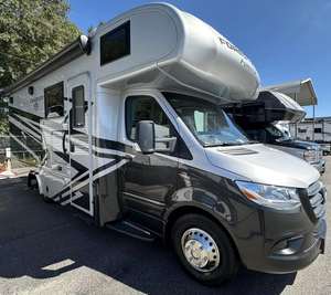 Autocaravana de Lujo Grande con Aire Acondicionado para Camping, Viajes, Remolques, Caravanas, Casas Rodantes y Camionetas - Product Image 3