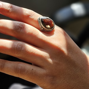 Anillo de plata de cuarzo ahumado con ajuste invisible de piedras preciosas grandes cortadas a cuadros para aniversario o compromiso de fiesta de boda - Product Image 4