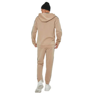 Dernier modèle de survêtement pour hommes Ensemble décontracté personnalisé Survêtement à coupe ample à la mode Ensemble de survêtement pour hommes pour l'extérieur - Product Image 6