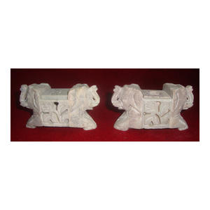 Porta Incienso y Portavelas de Piedra Jabonosa Tallado a Mano, Diseño Artístico y Atractivo para Decoración de Mesa - Product Image 1