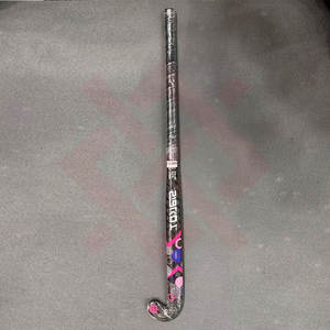 ไม้ฮอกกี้สนามแบบคอมโพสิต รุ่นมาตรฐาน คุณภาพพรีเมียม ผลิตจากคาร์บอน สำหรับทุกเพศ - Product Image 2