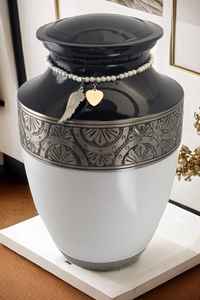 Elegant Black and White Engraved Cremation Urn Exquisite <b>Funeral</b> with Brass Finish Large Aluminium <b>funeral</b> <b>supplies</b> urns - Product Image 5