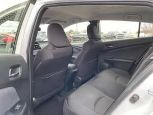 Usado 2022 T * oyota Prius LE AWD-e - Product Image 5