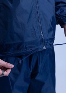 Chándal de Invierno Personalizado al por Mayor, Cortavientos, de Nailon y Algodón, para Hombre, Color Azul Marino Sólido, Corte Regular, Logotipo Personalizado - Product Image 2