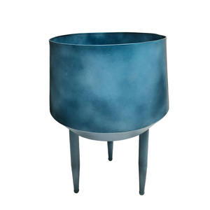 Meilleure vente jardinière ronde en fer bleu couleur Antique grande taille ensemble de 2 pots de jardin et jardinières personnalisés faits à la main - Product Image 1