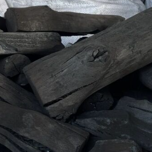 Morceau de charbon de bois noir avec noix de coco - Product Image 3