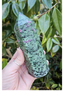 Bola de Cristal de Torre de Fuchsite Rubí de Alta Calidad para Decoración del Hogar y Sanación, Excelente Precio al por Mayor - Product Image 2