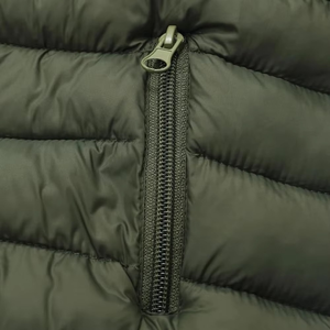 Veste matelassée pour homme de qualité supérieure avec tissu imperméable et service de logo personnalisé Veste en polyester et nylon brodée - Product Image 3